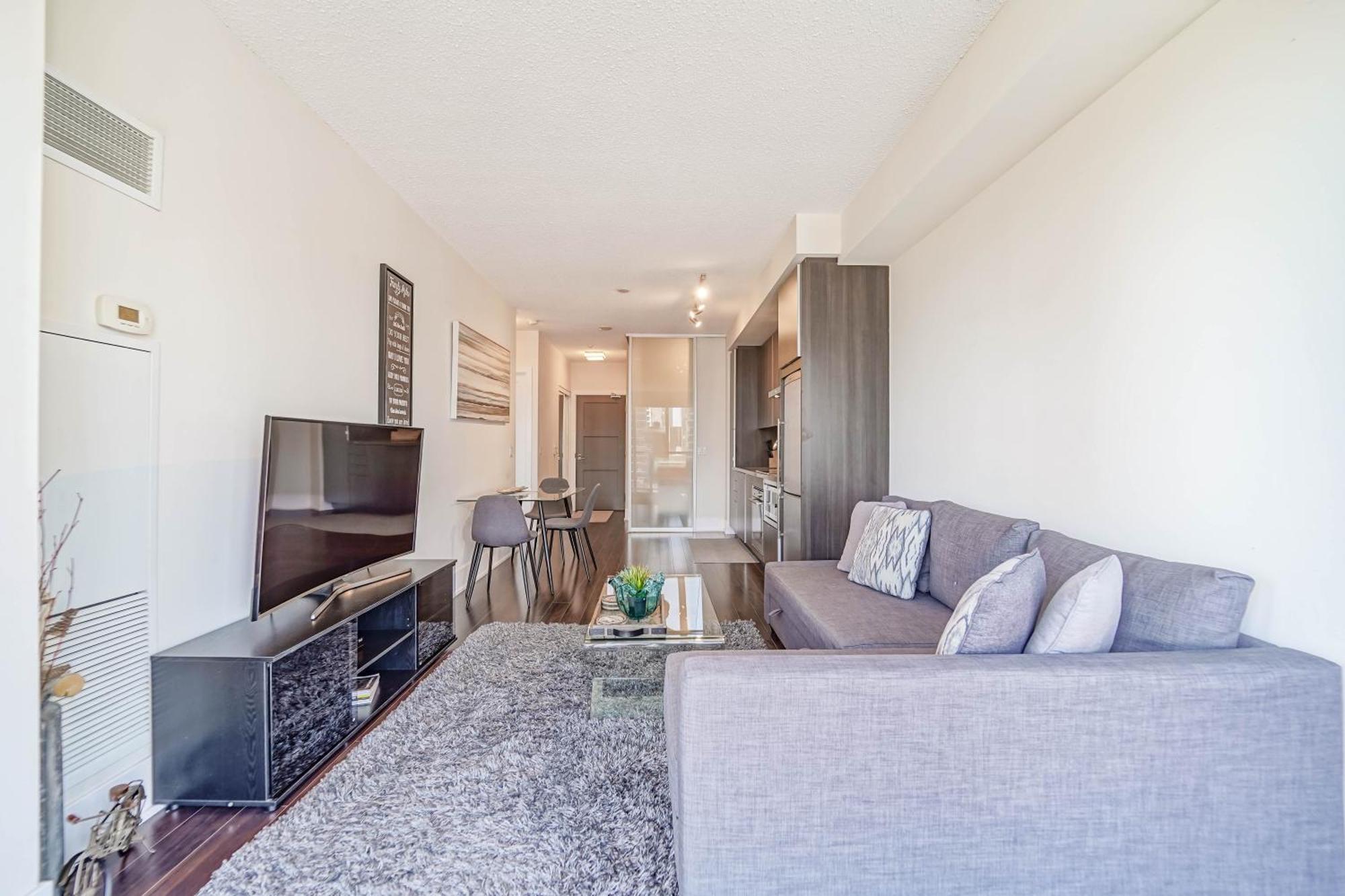Chol Furnished Suites Heart Of Downtown Toronto, 2 Beds, Free Parking, Cn Tower View Buitenkant foto