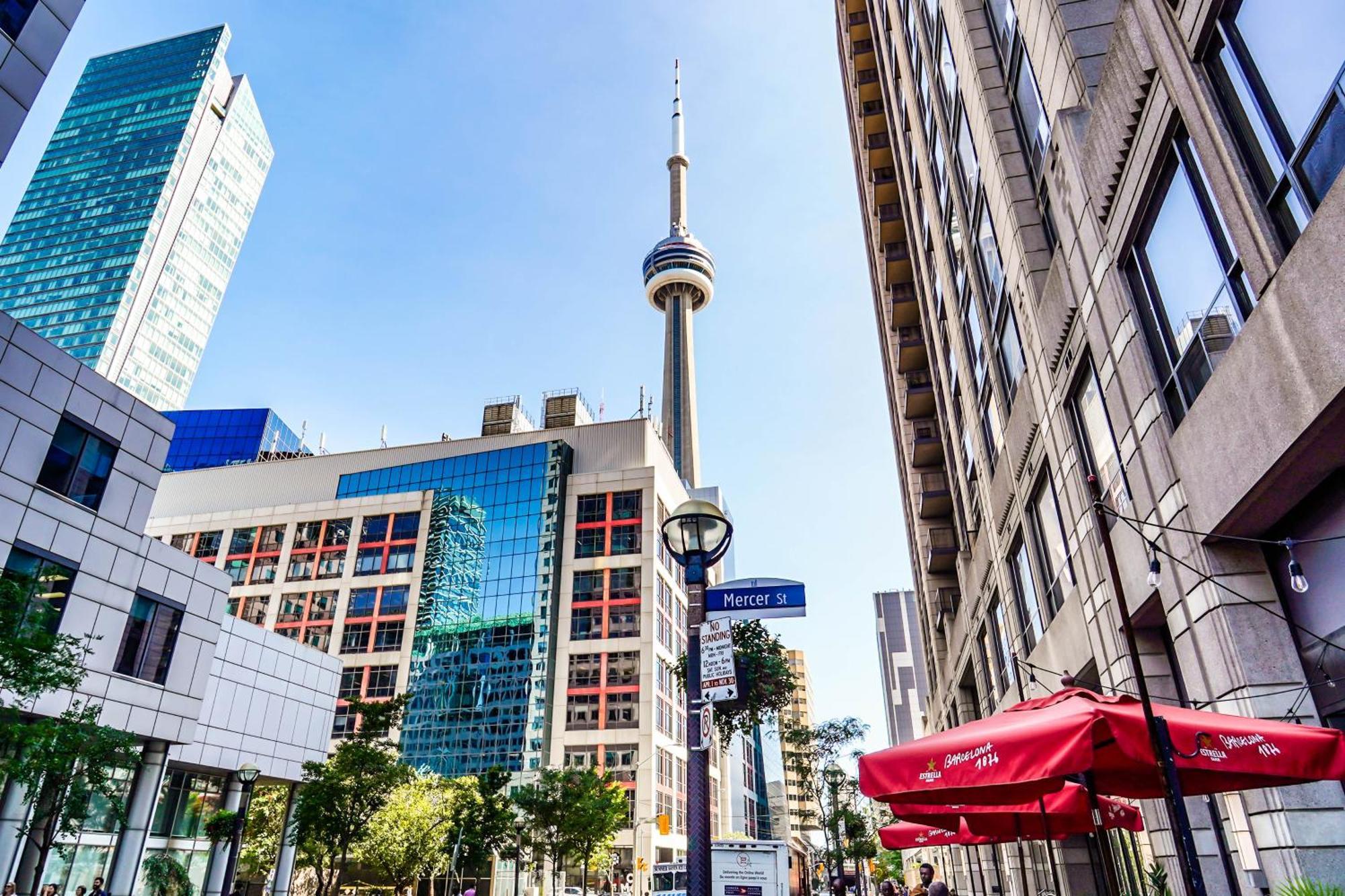 Chol Furnished Suites Heart Of Downtown Toronto, 2 Beds, Free Parking, Cn Tower View Buitenkant foto