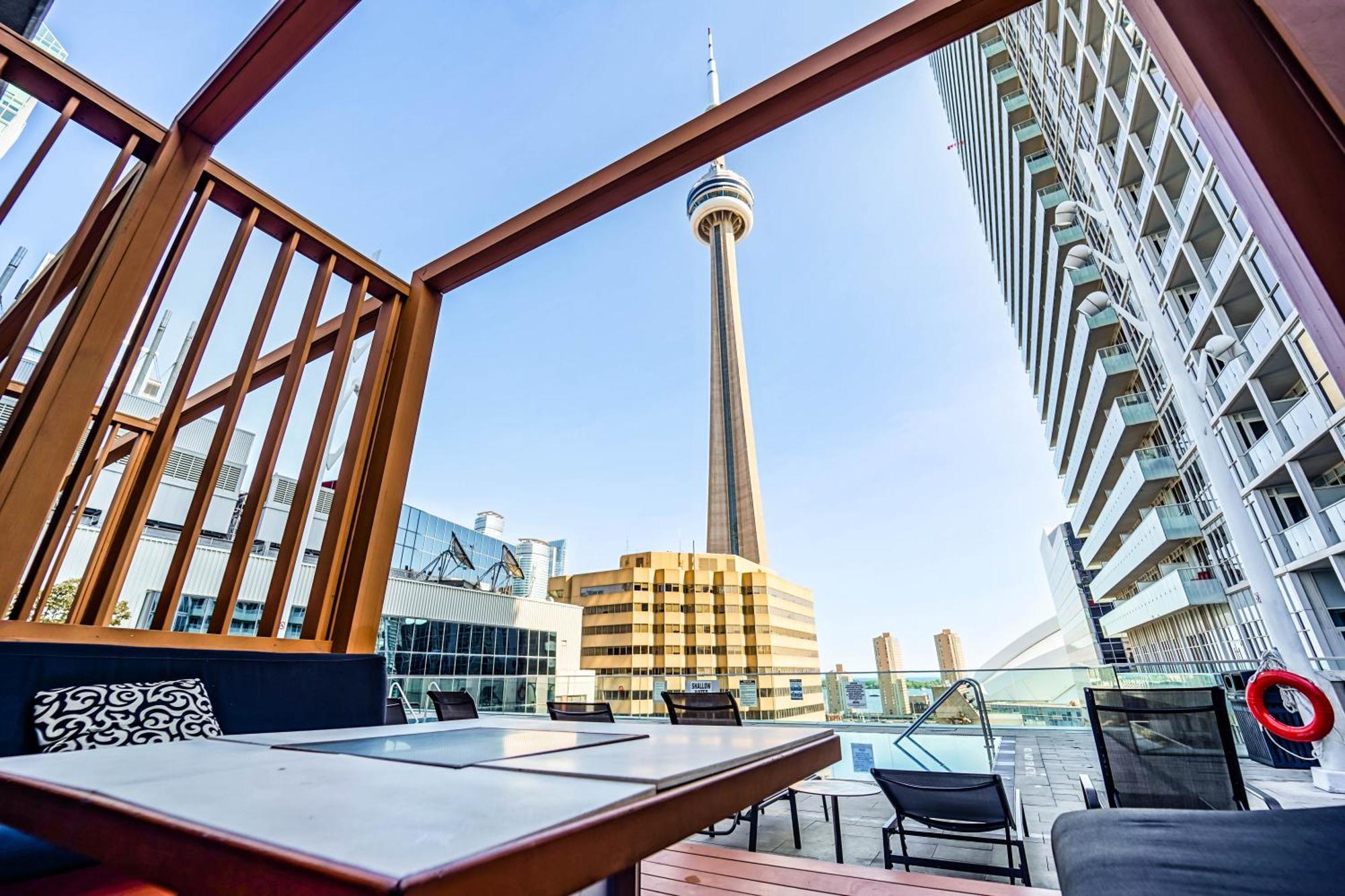 Chol Furnished Suites Heart Of Downtown Toronto, 2 Beds, Free Parking, Cn Tower View Buitenkant foto