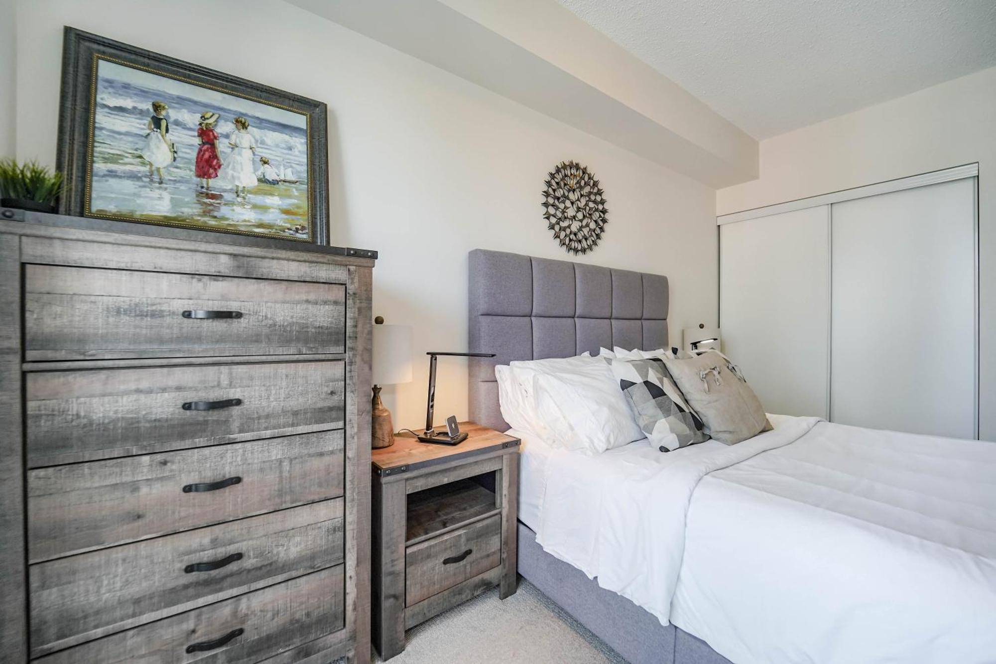 Chol Furnished Suites Heart Of Downtown Toronto, 2 Beds, Free Parking, Cn Tower View Buitenkant foto