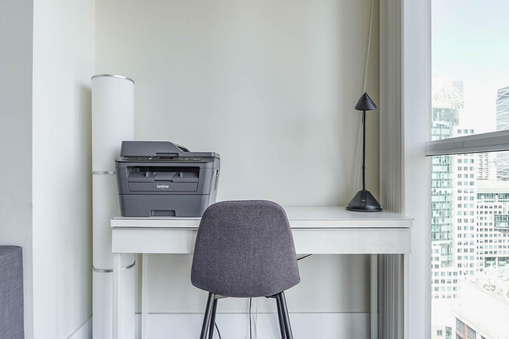 Chol Furnished Suites Heart Of Downtown Toronto, 2 Beds, Free Parking, Cn Tower View Buitenkant foto
