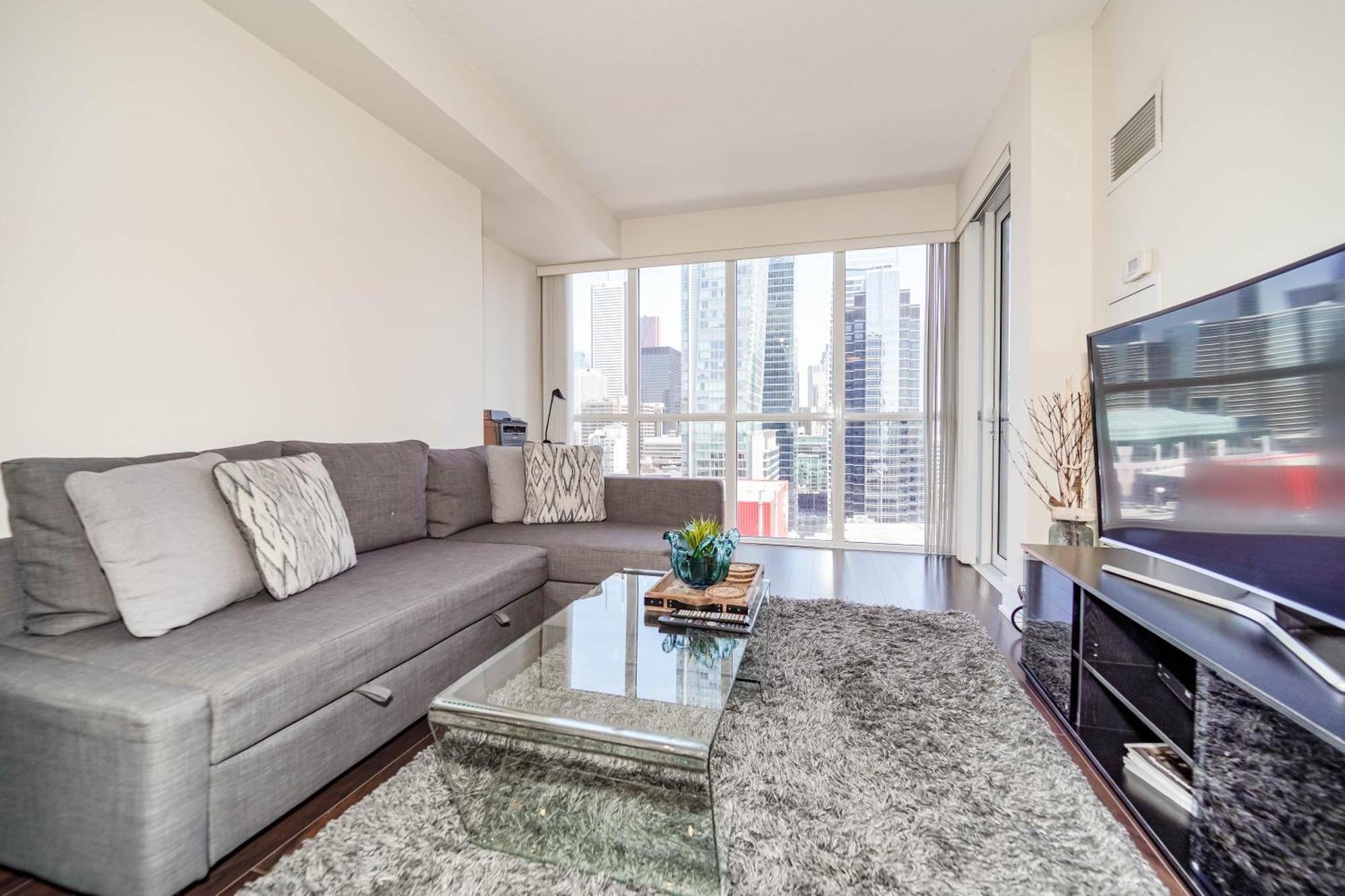 Chol Furnished Suites Heart Of Downtown Toronto, 2 Beds, Free Parking, Cn Tower View Buitenkant foto