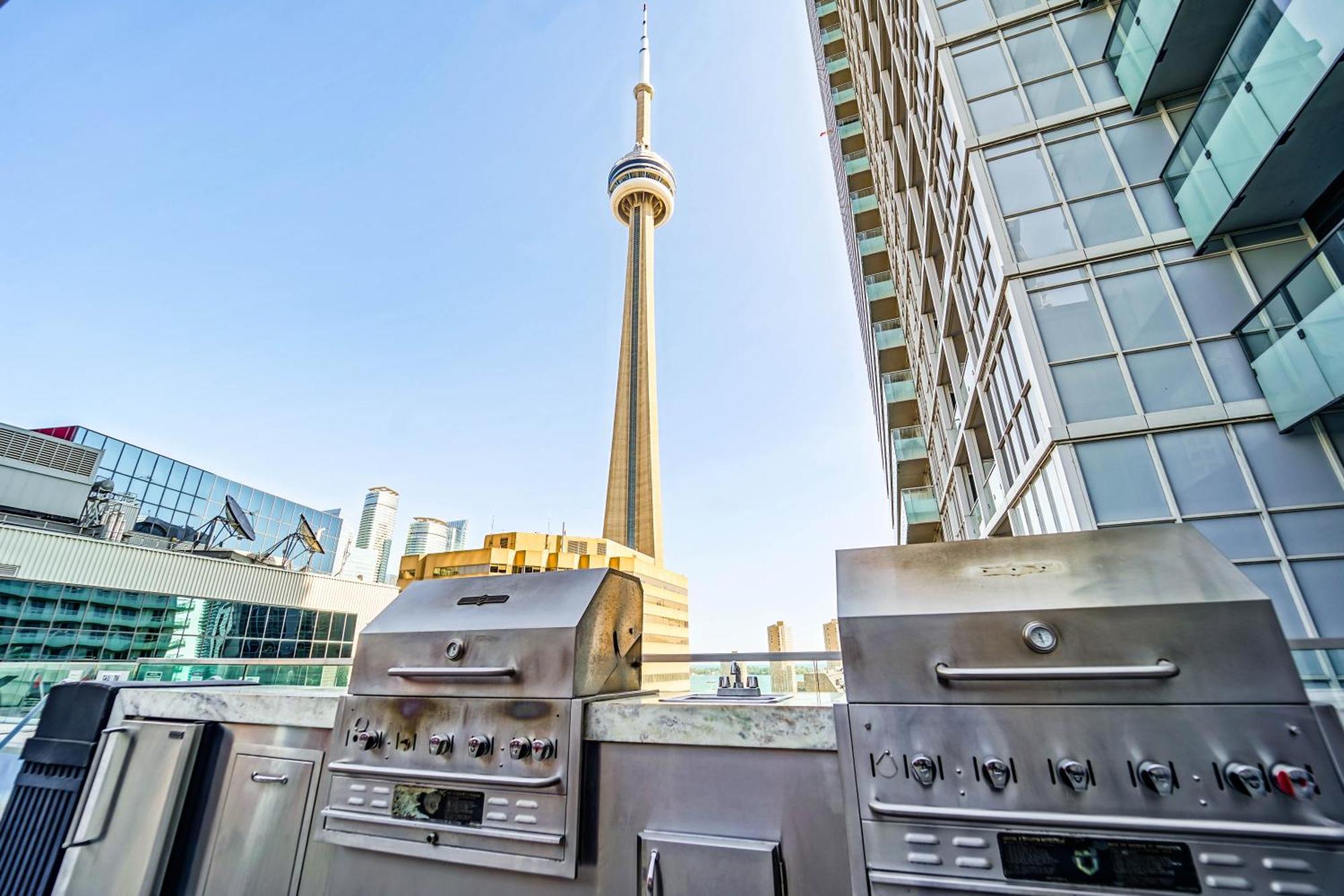 Chol Furnished Suites Heart Of Downtown Toronto, 2 Beds, Free Parking, Cn Tower View Buitenkant foto